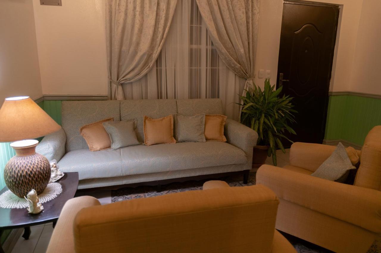 Alice Y Juancito Boutique Hotel 阿拉胡埃拉 外观 照片
